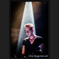 HR_D75_8206