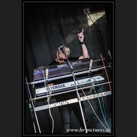HR_D75_1904