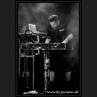 HR_D75_2211