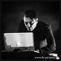 HR_D75_2911