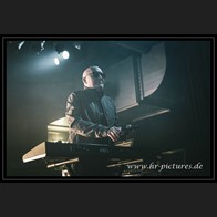 20231116_Front242_03