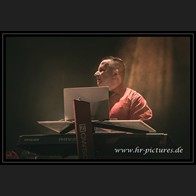 20240914_SolitaryExperiments_069