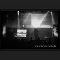20260525_WGT_DerPragerHandgriff_027